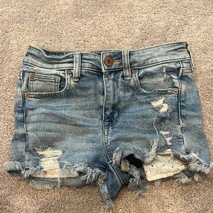 Super cute blue jean shorts!!